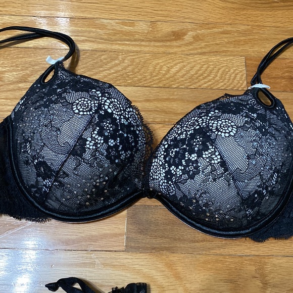 Victoria Secret Sexy Little Thing Push-up Bra - Picture 2 of 4